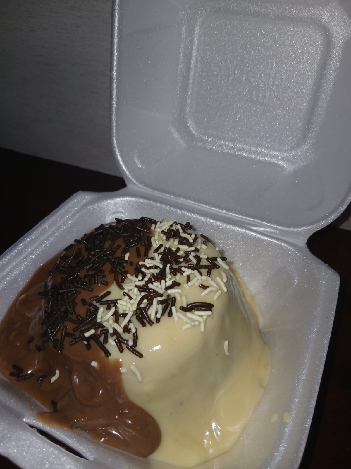 Mini Bolo Vulcão Dois Amores
